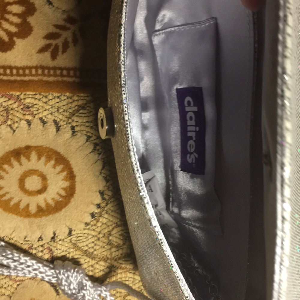 Purse - Picture 3 of 6